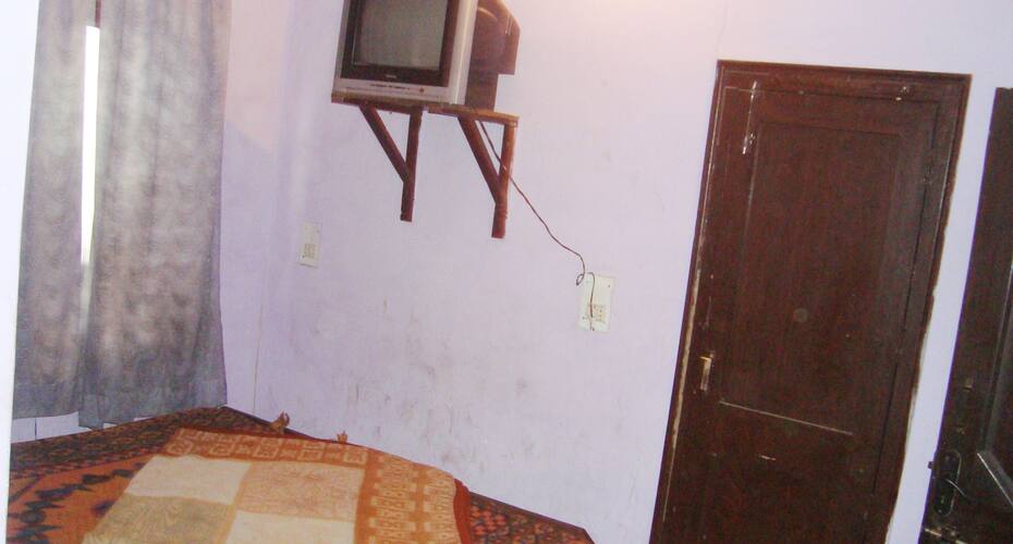 Hotel New Holiday, Jammu 3